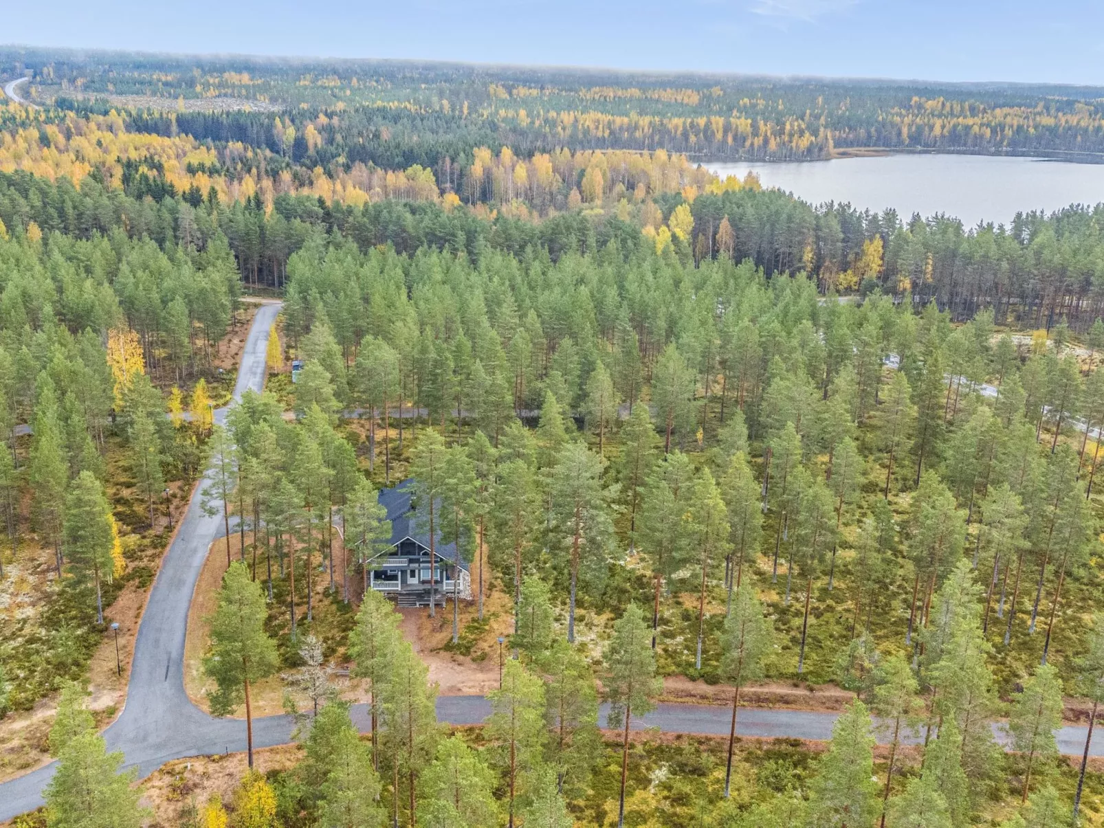 Sinisen tien helmi-Binnen