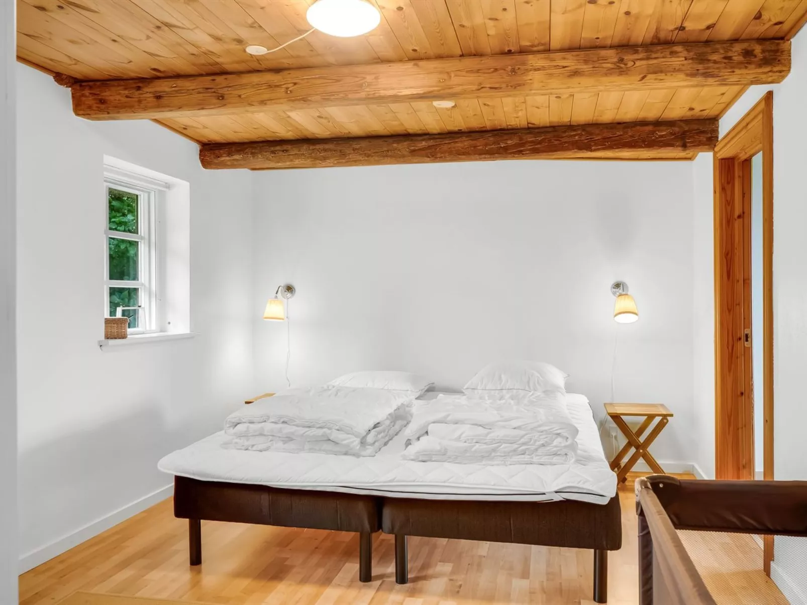 "Åsta" - 400m to the fjord-Binnen