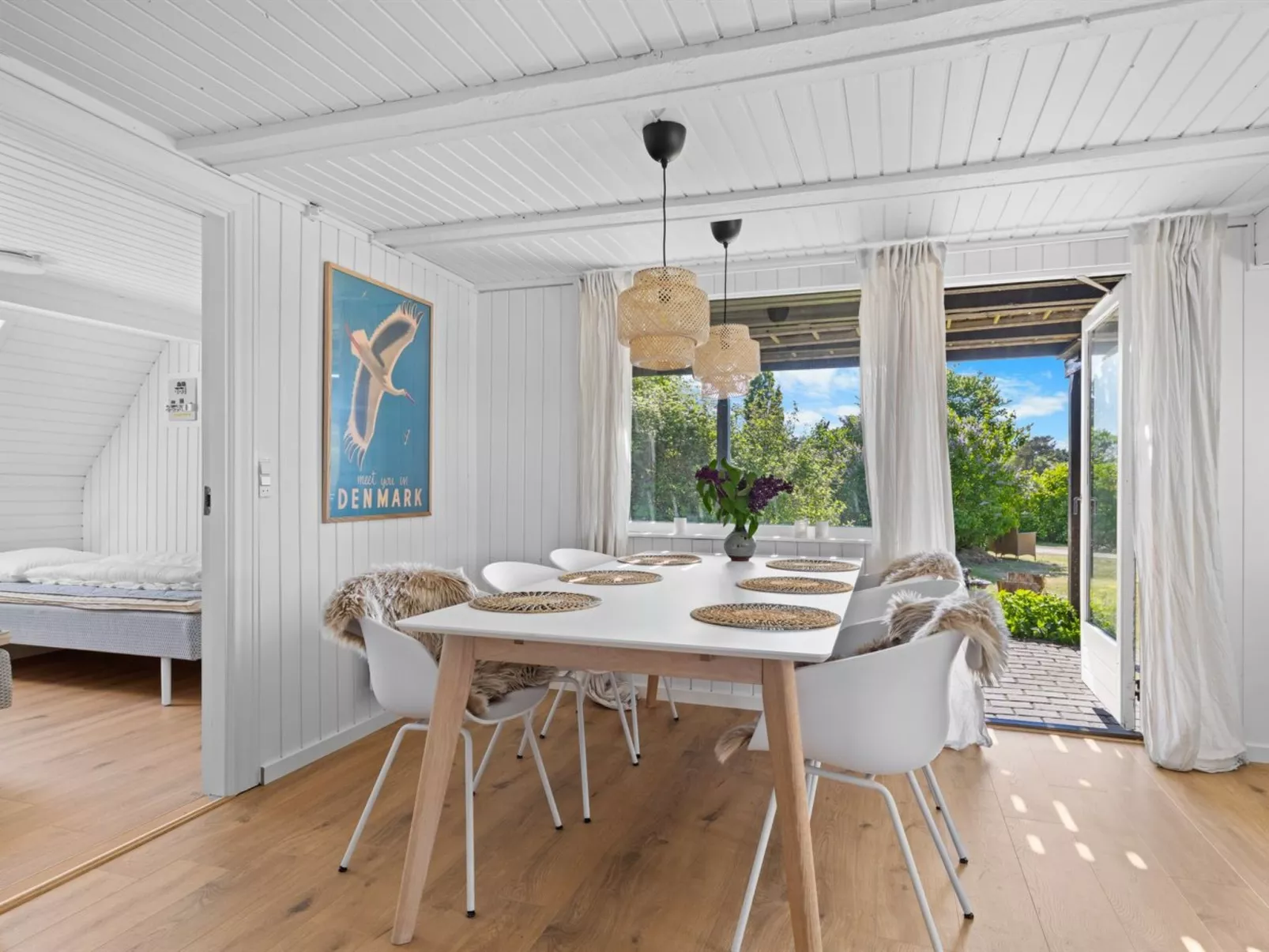 "Sunna" - 1km from the sea-Binnen