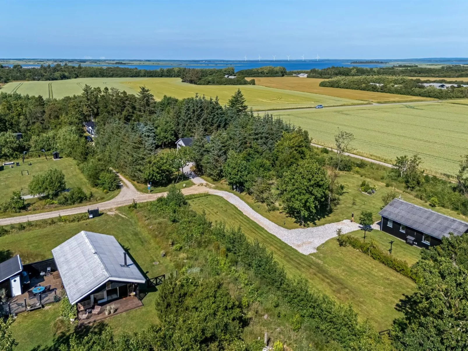 "Voitto" - 1km to the fjord-Buiten