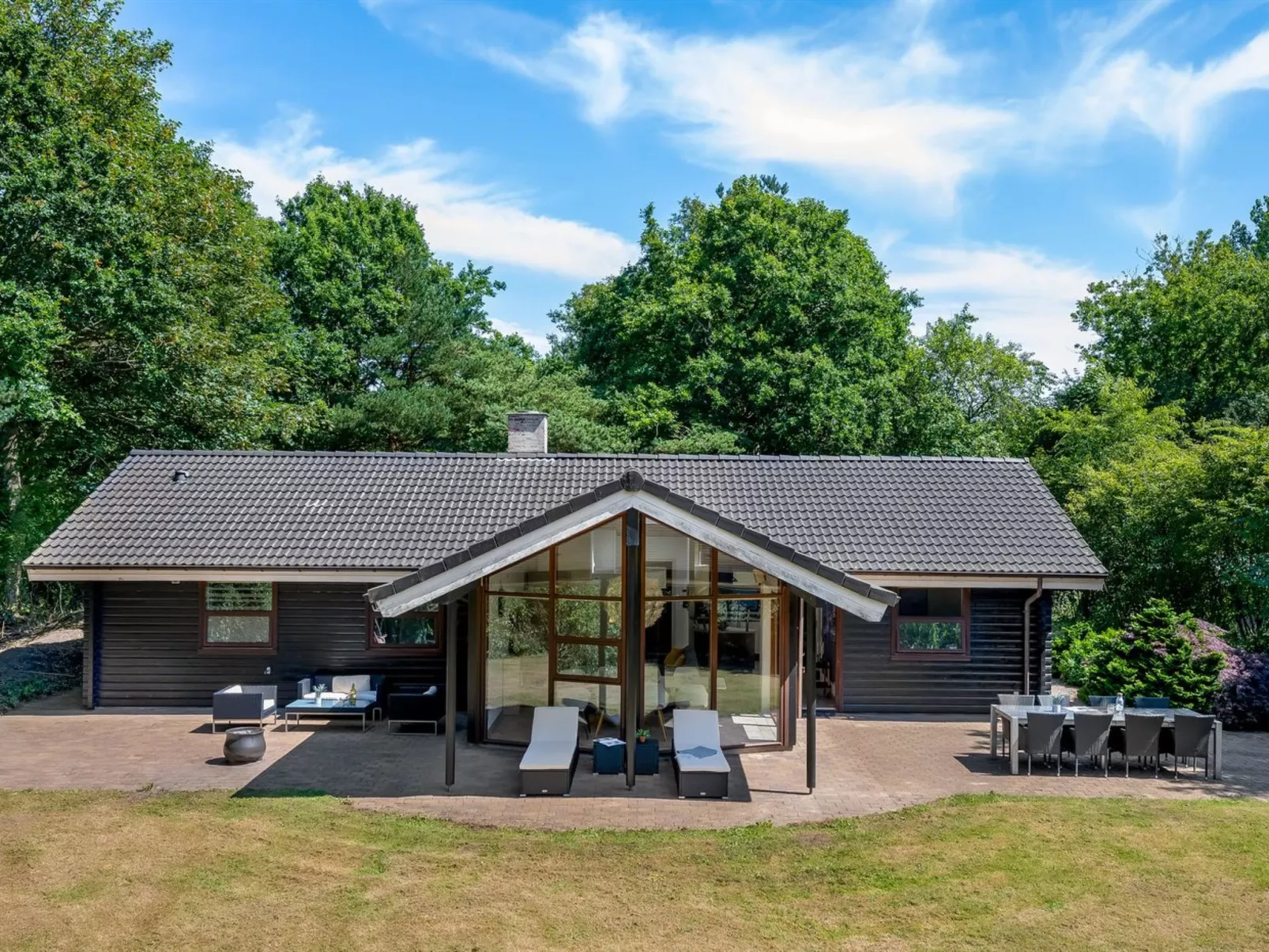 "Lillebror" - 12km from the sea-Buiten