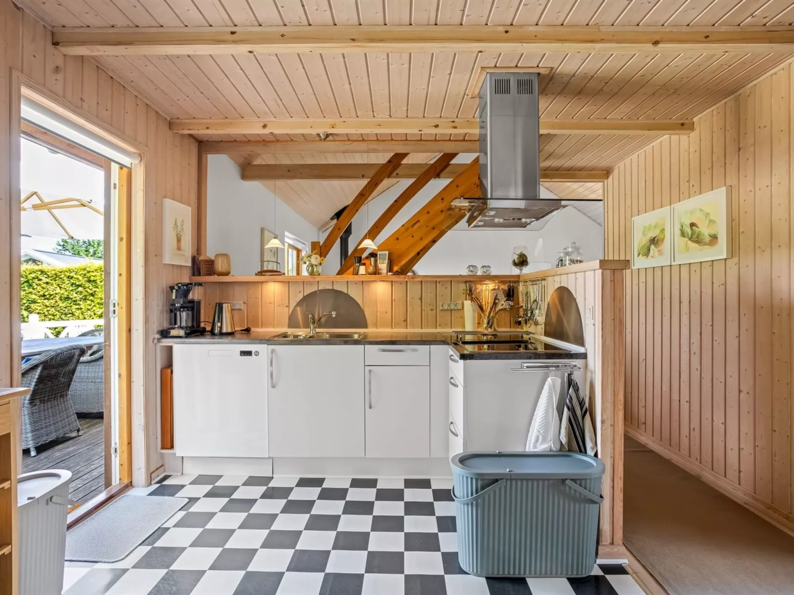 "Elviira" - 200m from the sea-Binnen