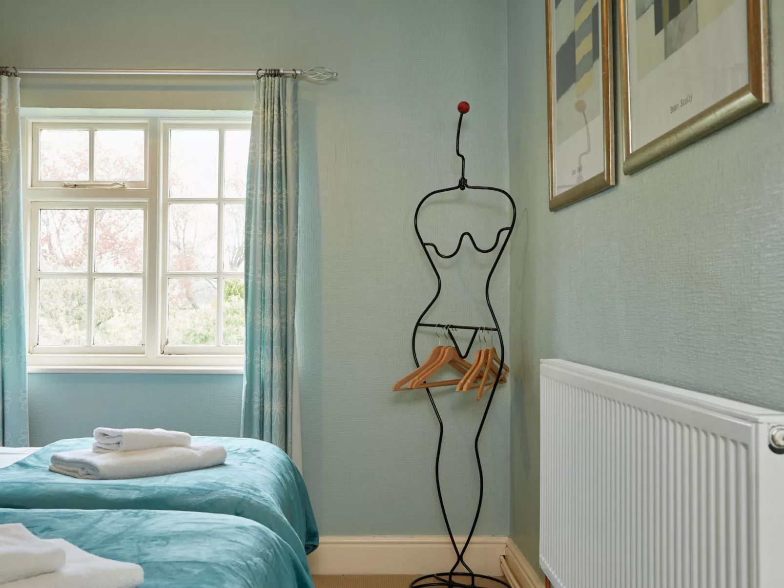 The Farmhouse-Binnen