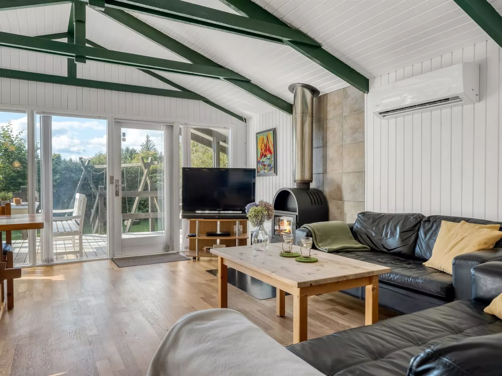 "Inola" - 3.5km from the sea-Binnen