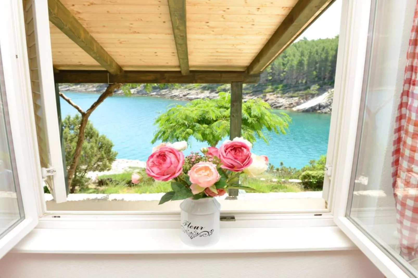 One-Bedroom Apartment (Lovor)-Uitzicht