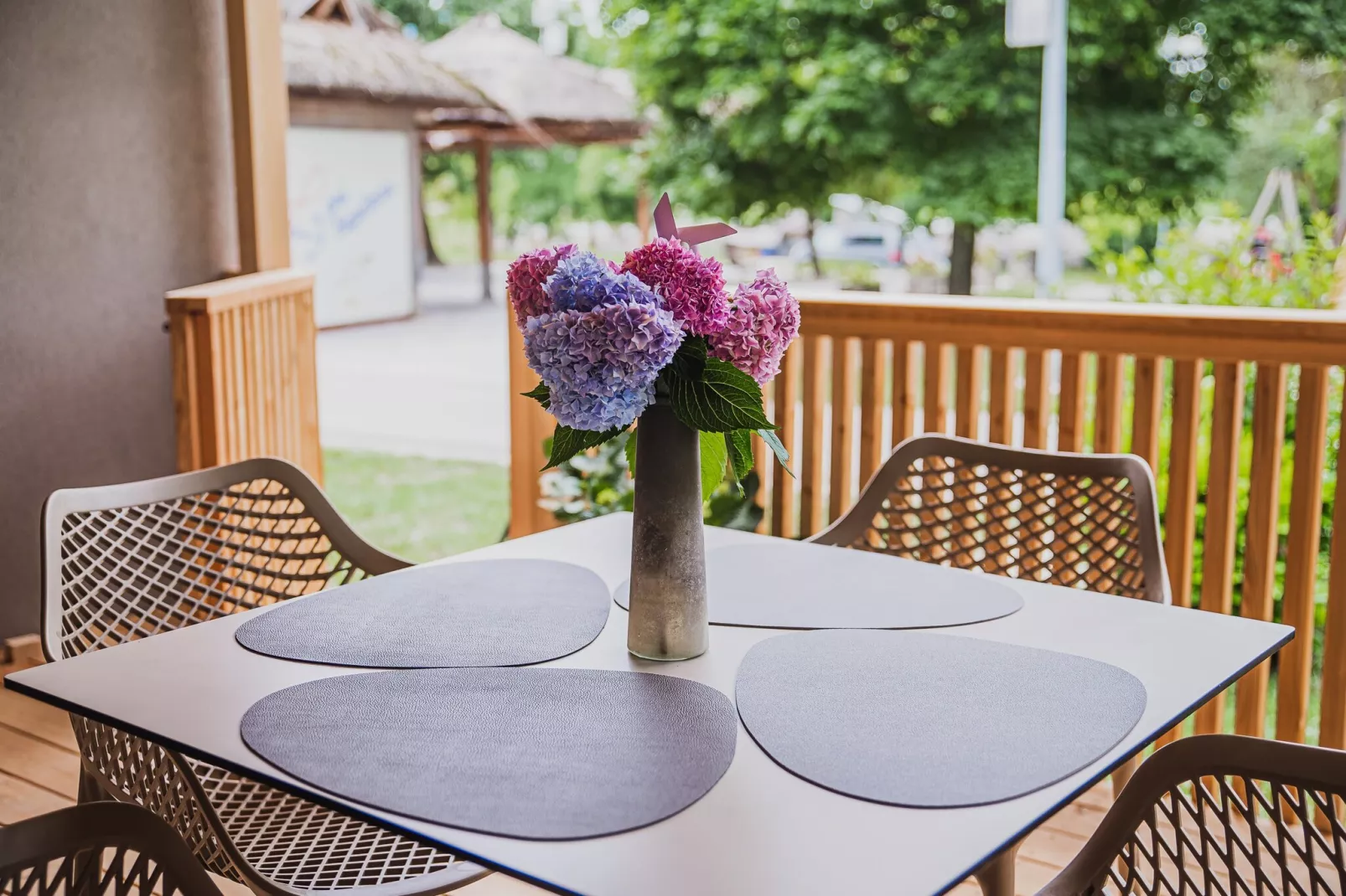 Lake Serenity Premium Mobile Homes with Thermal Riviera Tickets - Twho Bedroom Mobile Home 15\/013-Terras