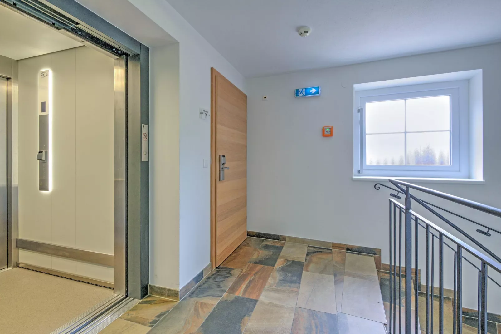 Brunner Apartment Top 6-Overloop