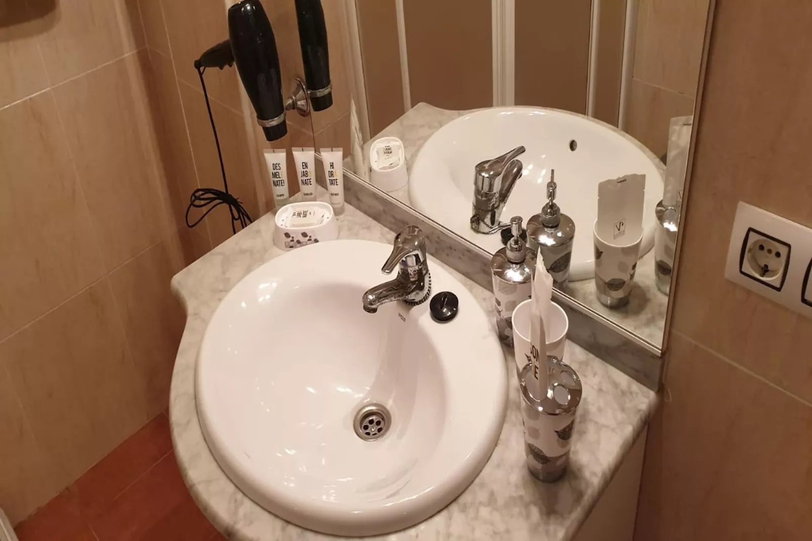 CT 370 AL - Faro's Veraplaya Naturista Apartment-Badkamer