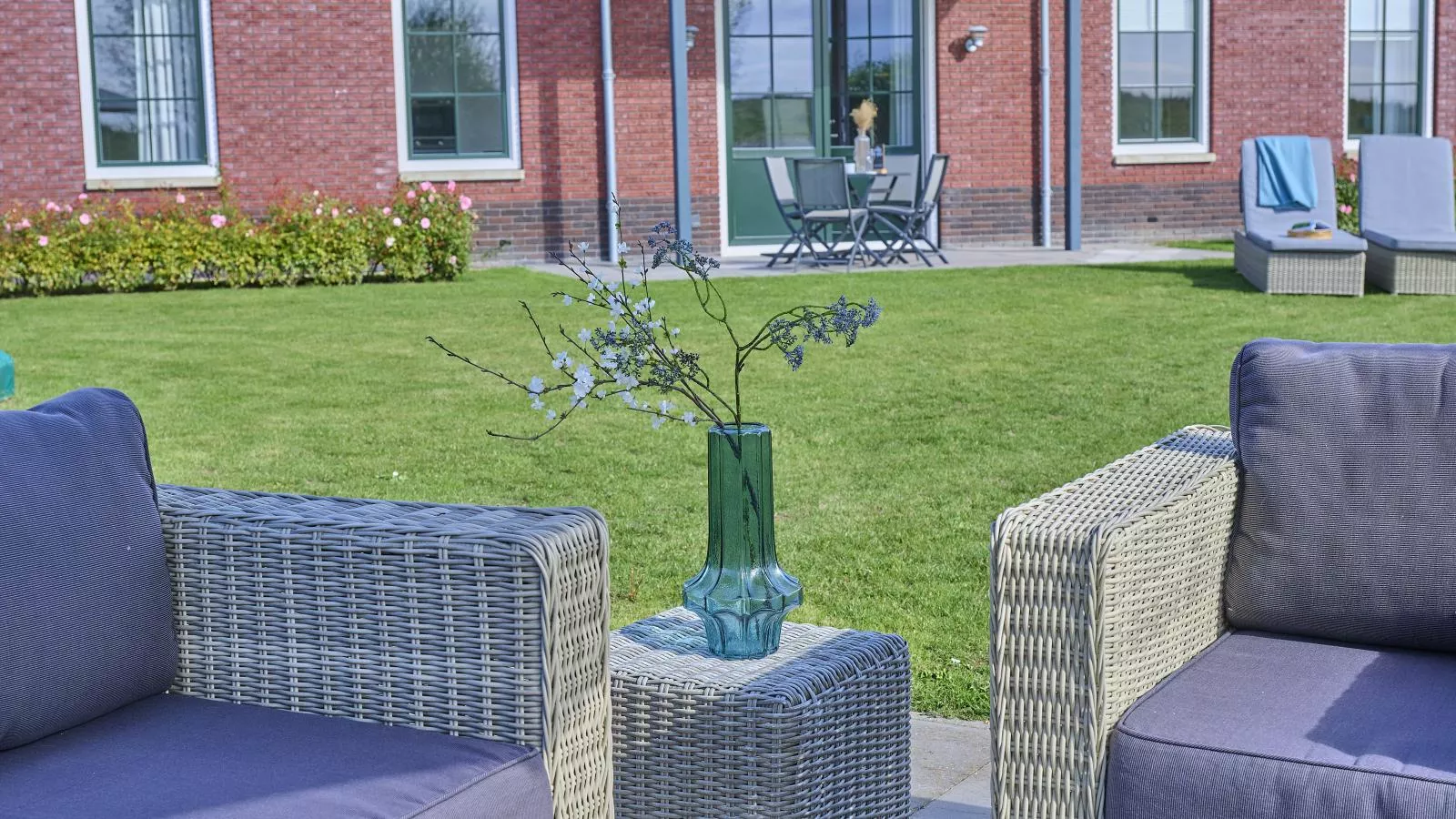 SeaLuxe Residence 27C-Tuinen zomer