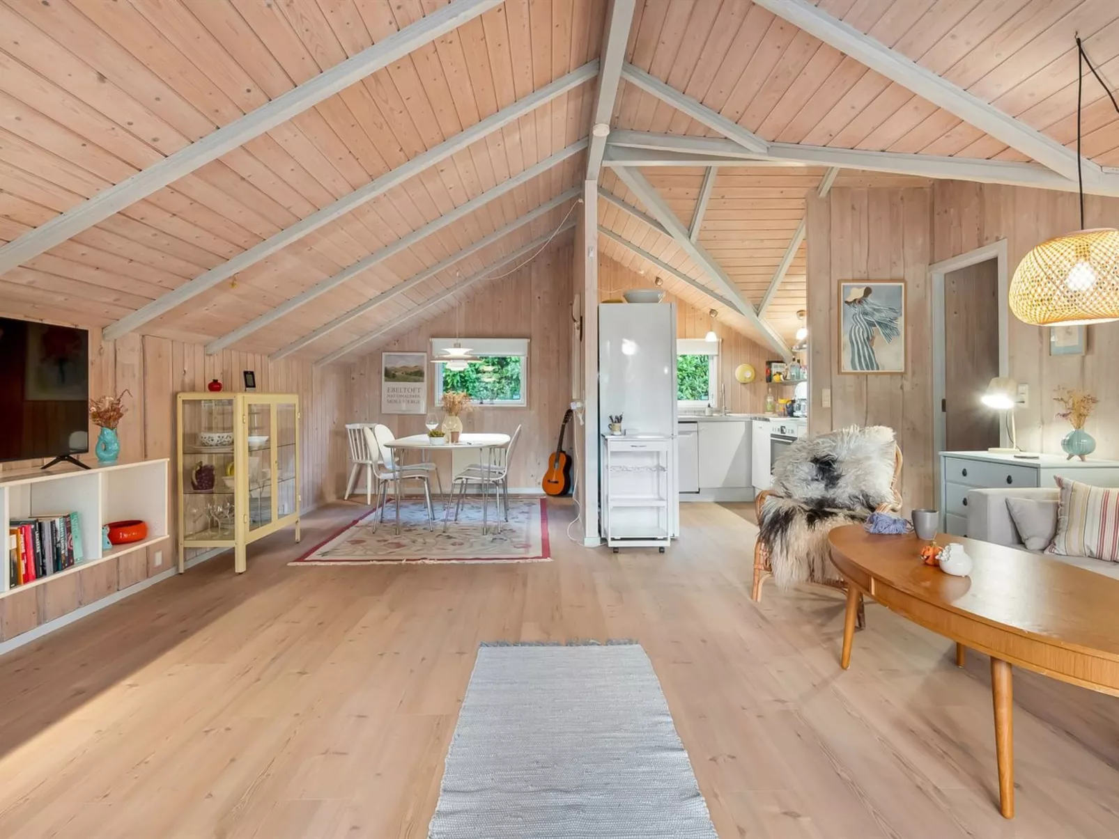 "Lenny" - 500m from the sea-Binnen