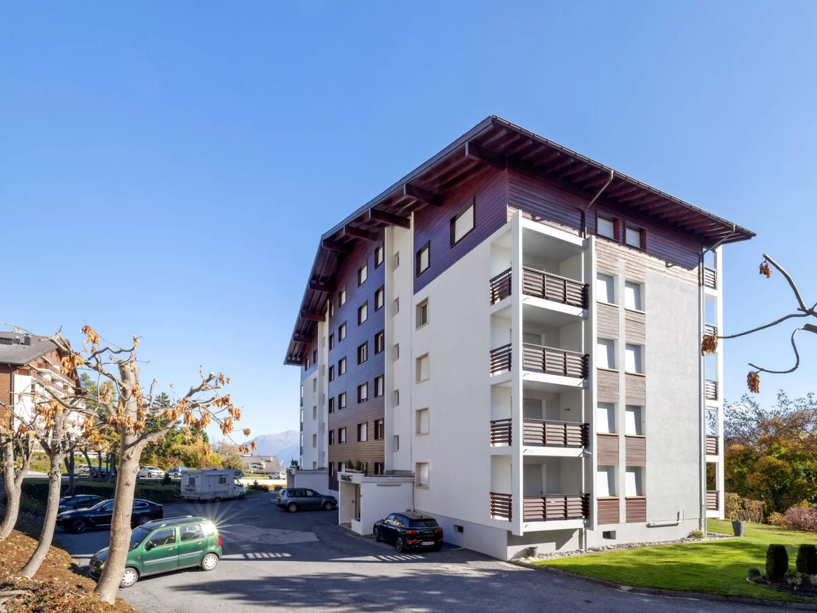 Armorial Ouest 51-Buiten