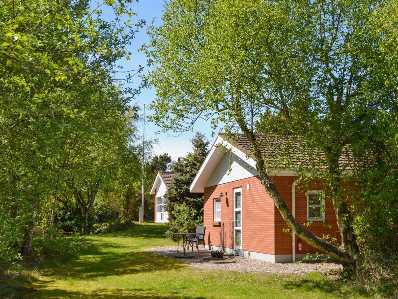 "Gwen" - 2.7km from the sea-Binnen