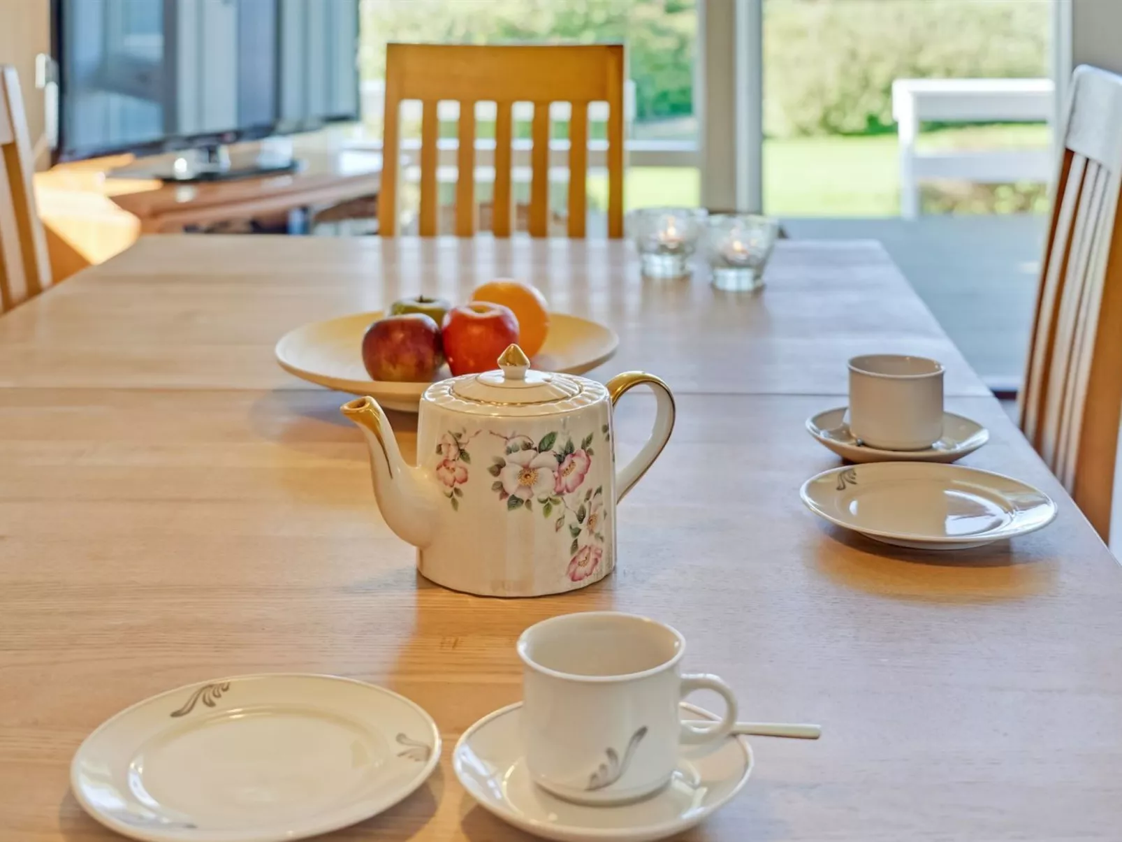 "Brynjolf" - 350m to the fjord-Binnen