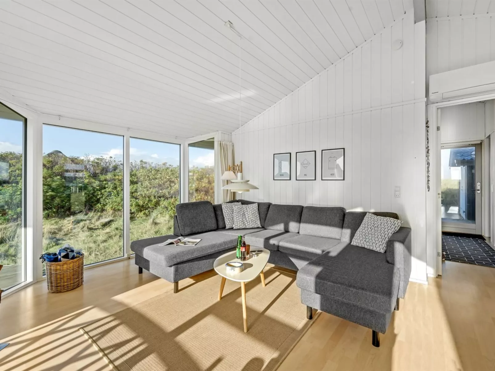 "Thorgny" -  from the sea-Binnen