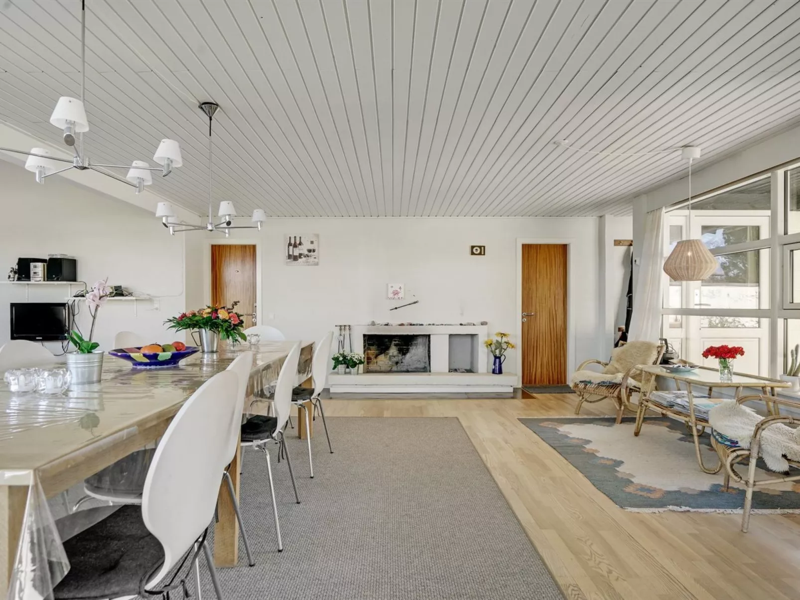 "Evald" - 200m from the sea-Binnen