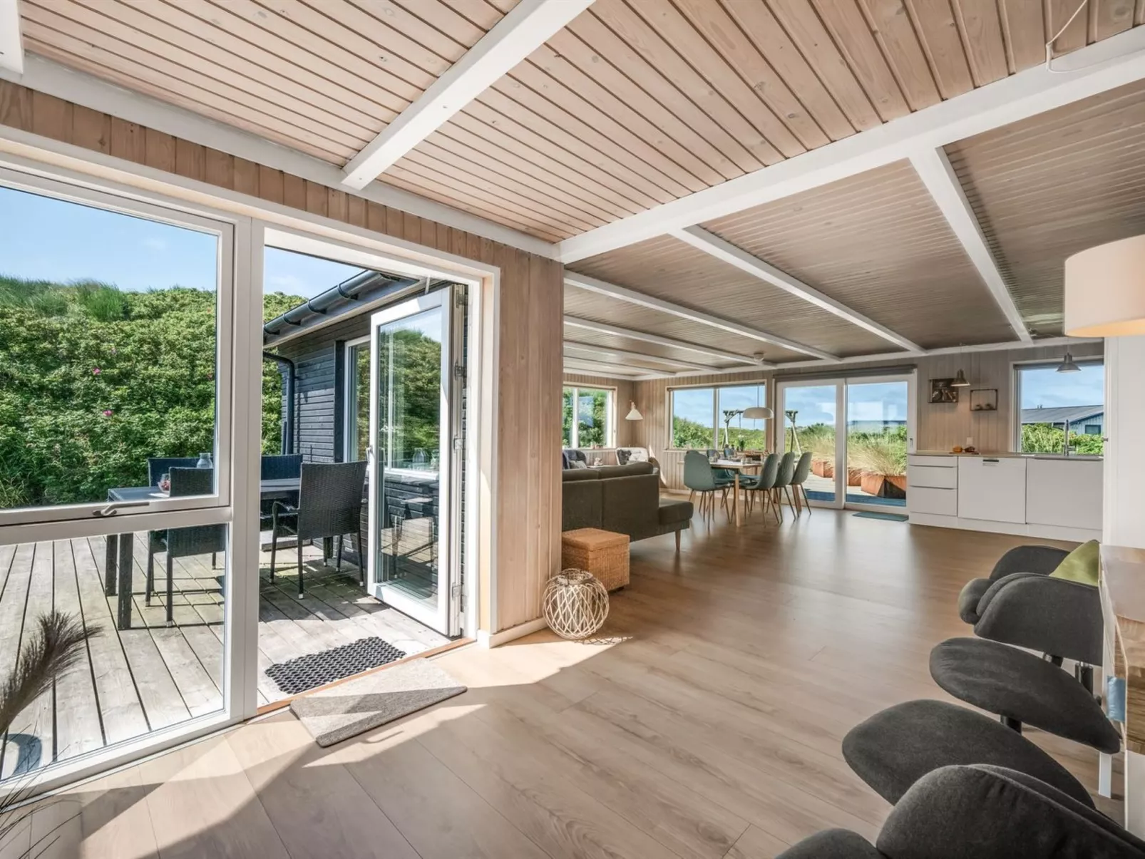 "Talia" -  from the sea-Binnen