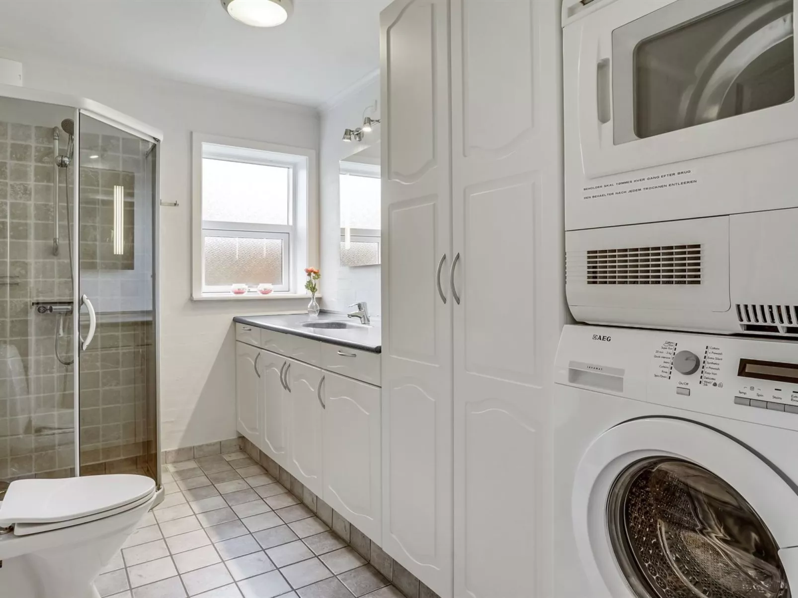 "Karstina" - 1km from the sea-Binnen