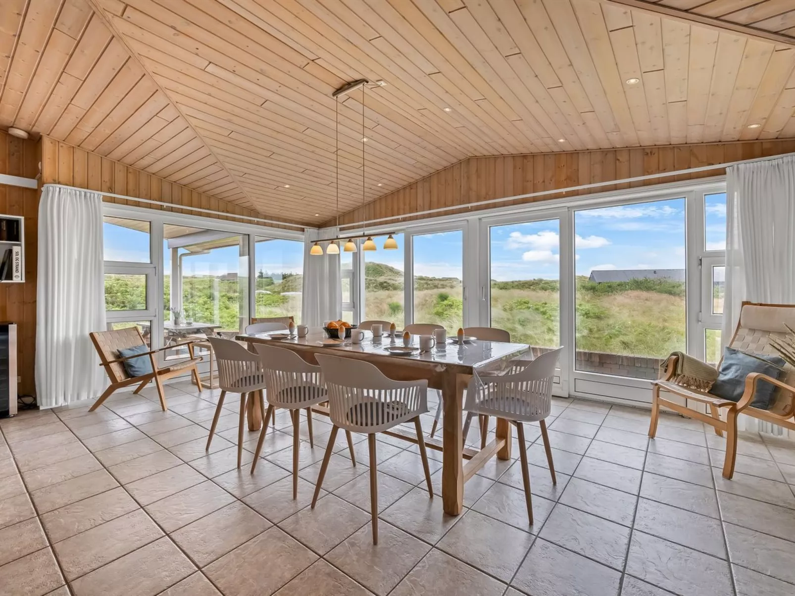 "Eugenie" - 450m from the sea-Binnen