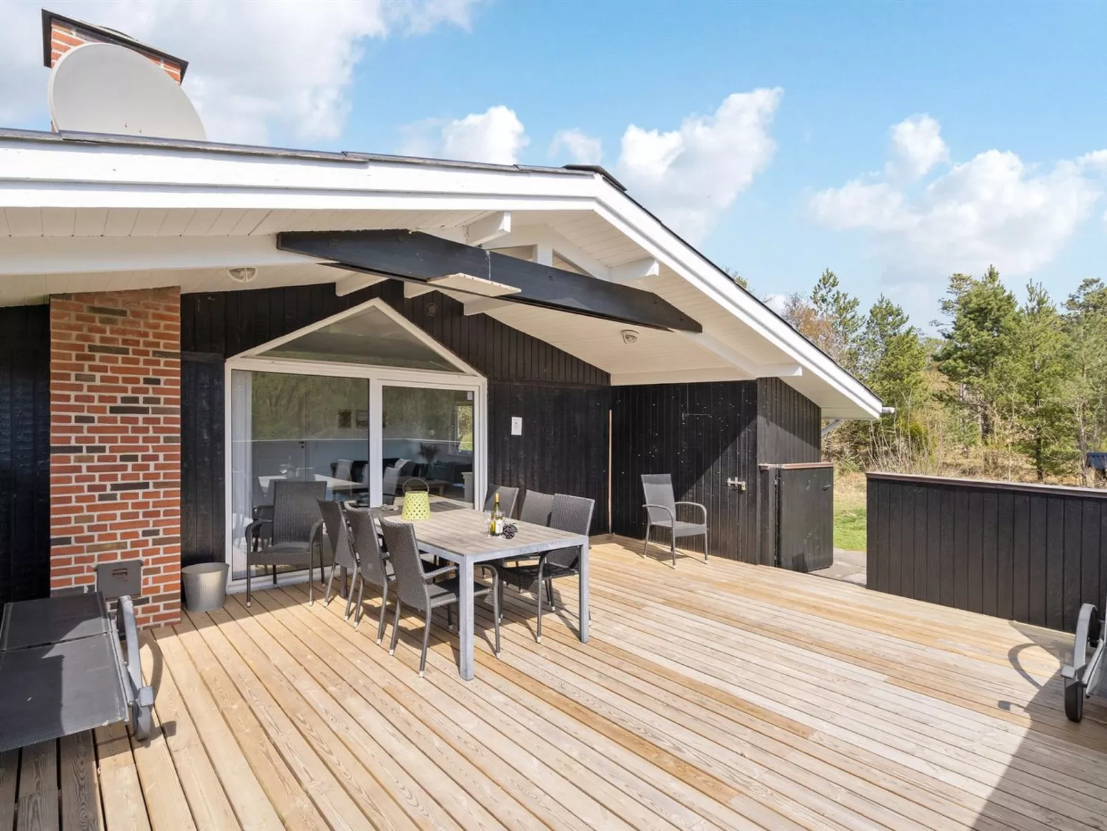 "Mikaela" - 1km from the sea-Buiten