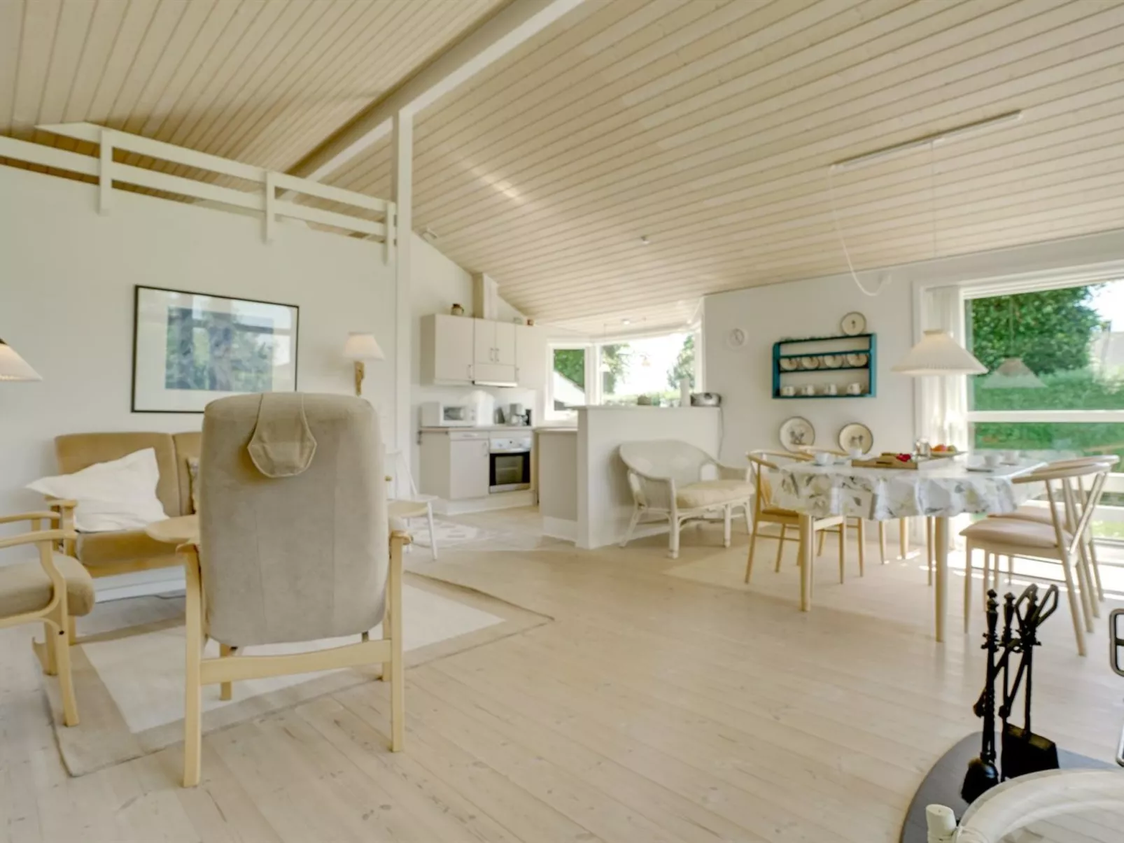 "Maybritt" - 100m from the sea-Binnen