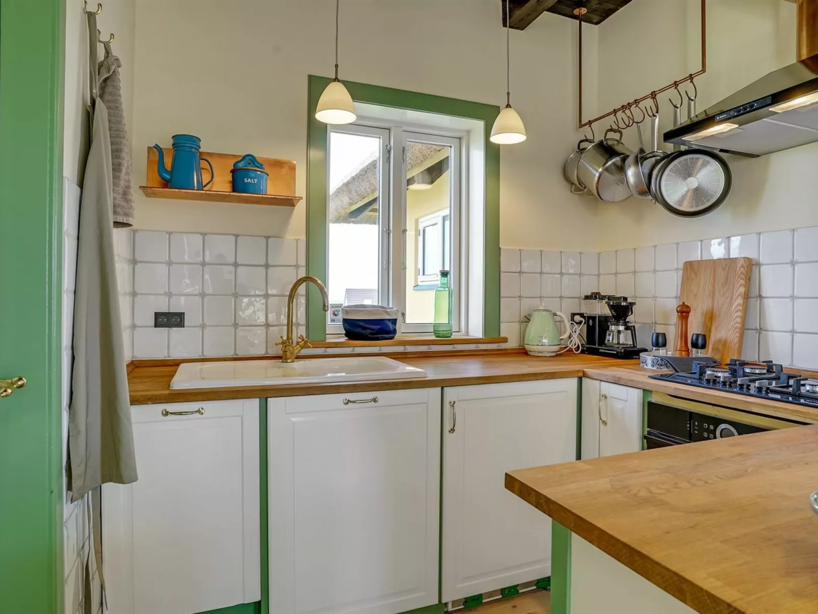 "Quirina" - 75m from the sea-Binnen