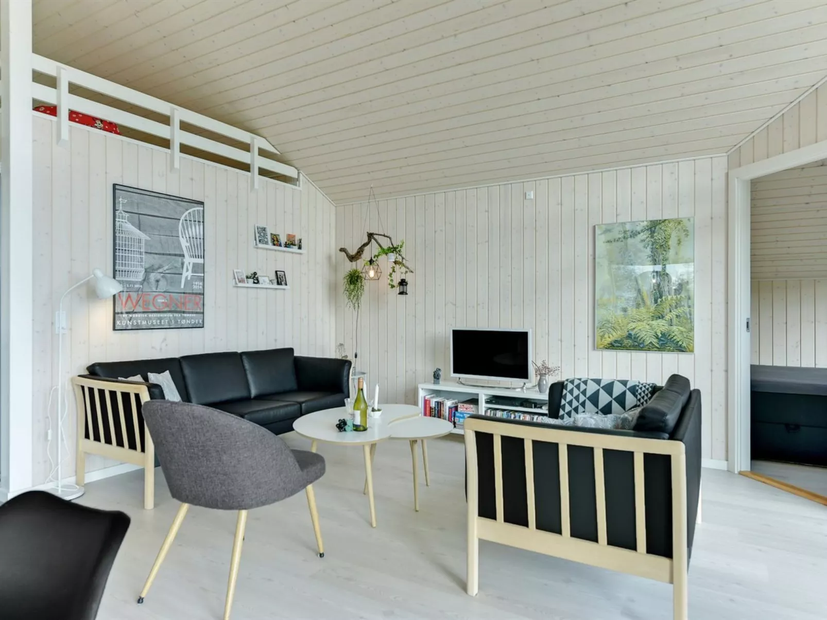 "Sighfrith" - 150m from the sea-Binnen