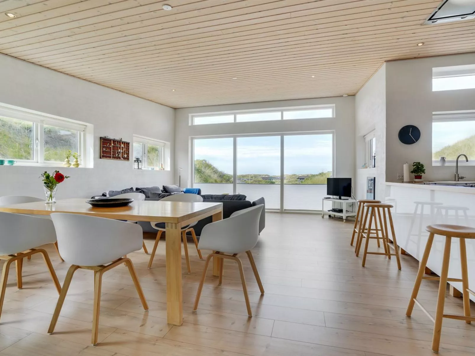 "Carstina" - 400m from the sea-Binnen