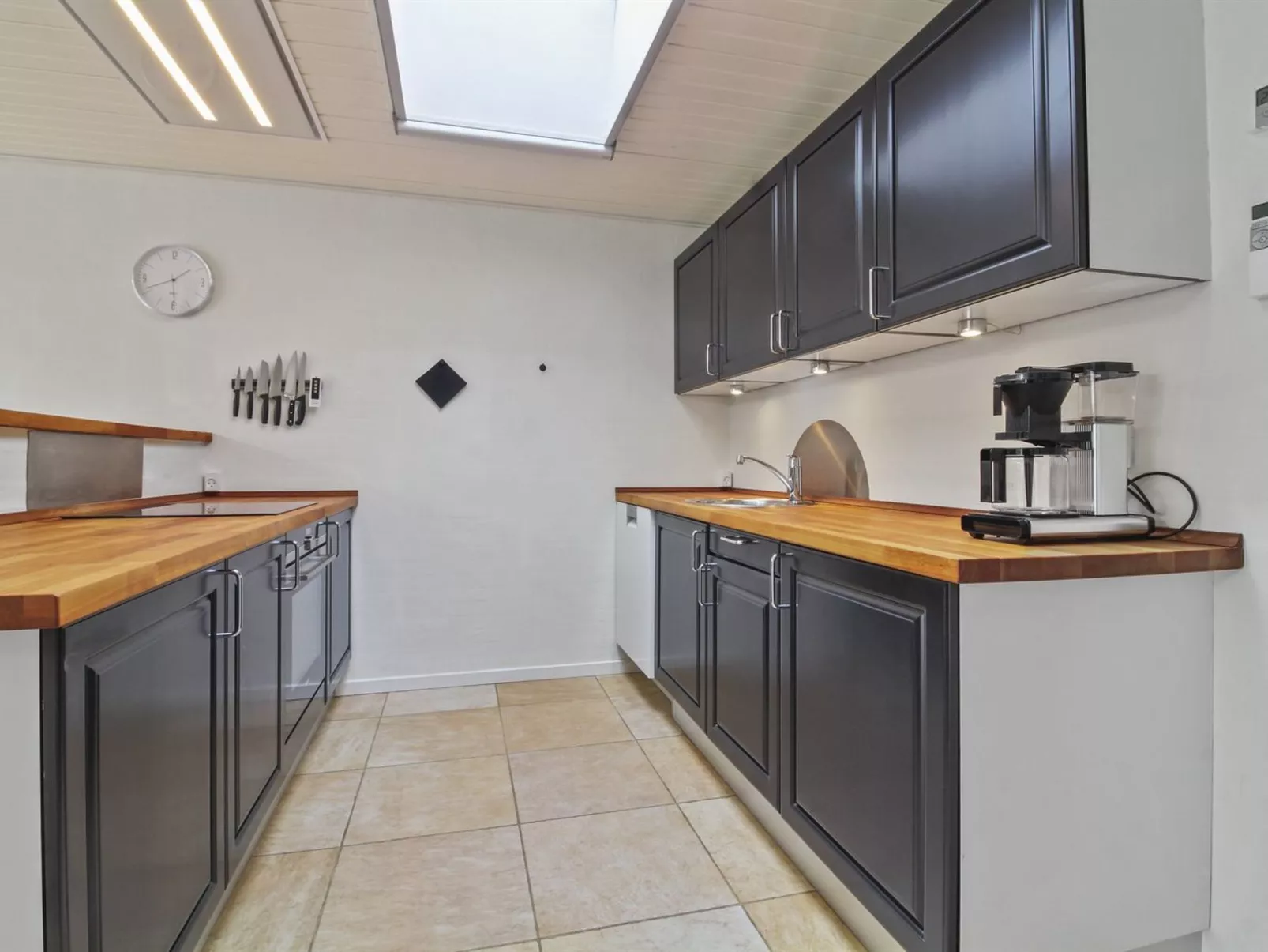 "Vieno" - 2.6km from the sea-Binnen