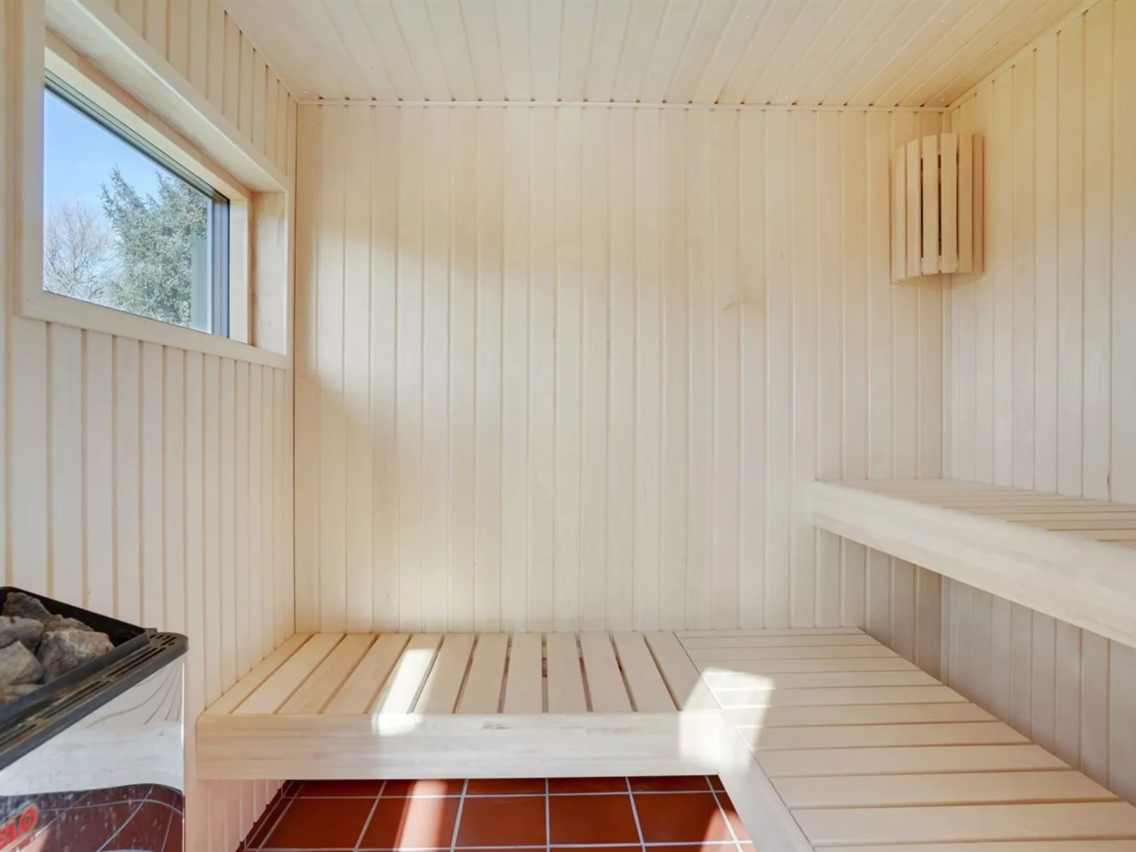 "Gertrudis" - 2km to the fjord-Binnen