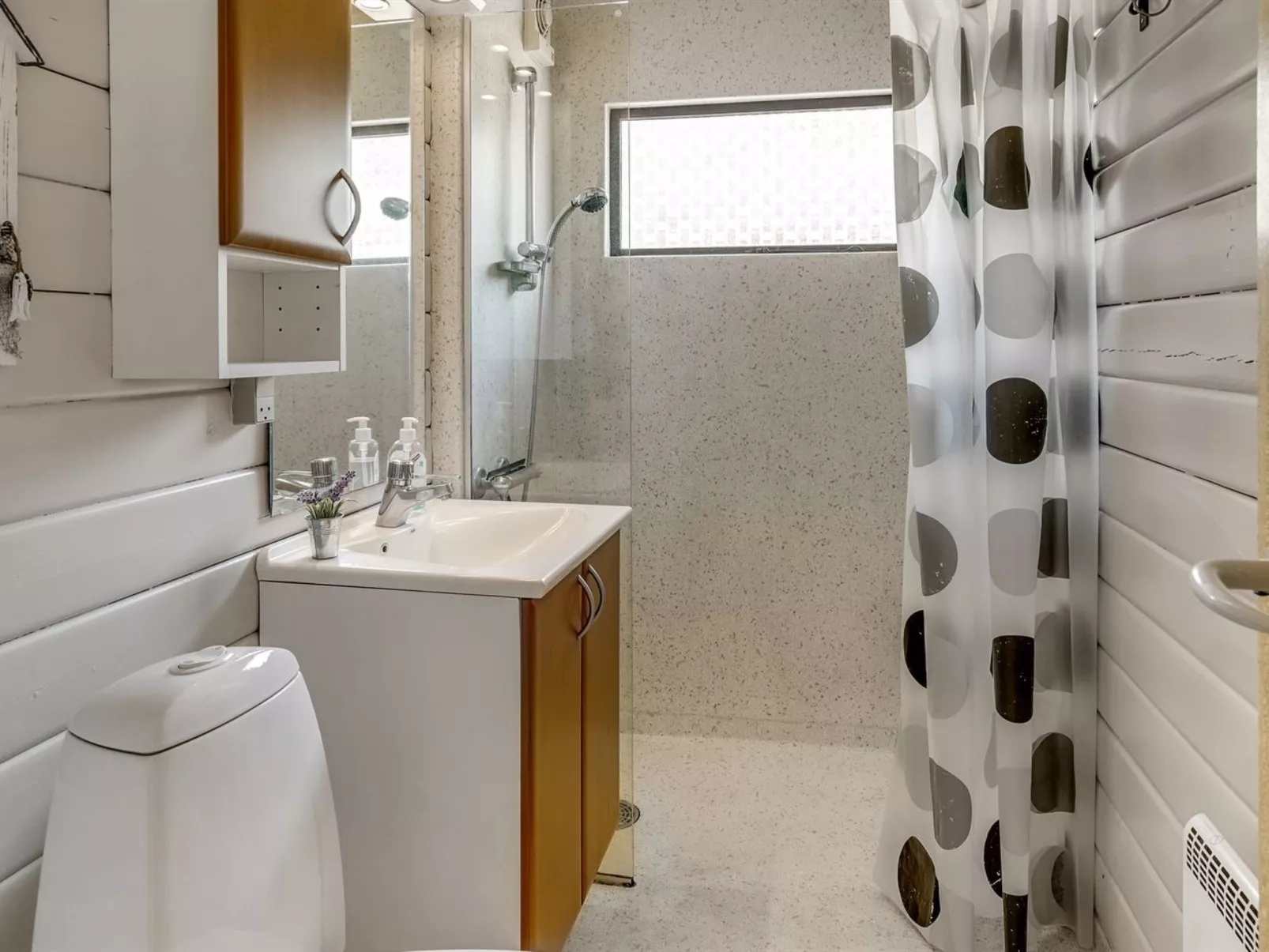 "Herborg" - 1km from the sea-Binnen