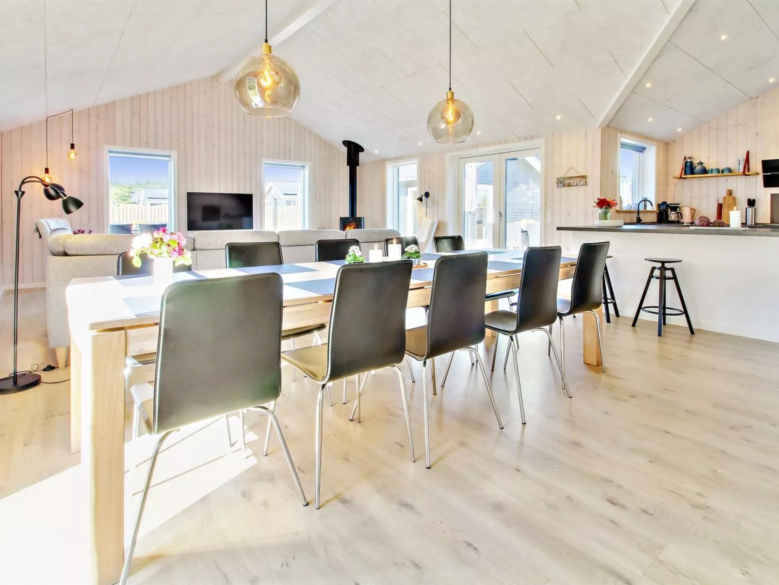 "Anuk" - 2.3km from the sea-Binnen