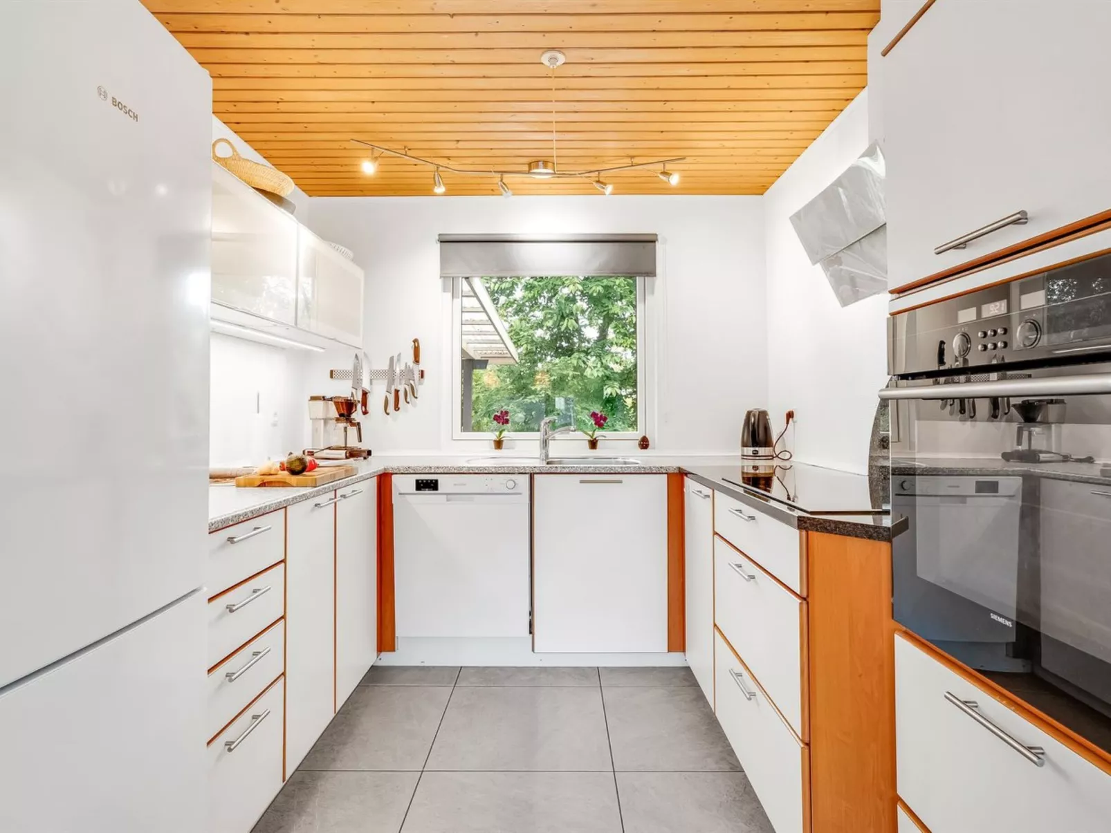 "Sverker" - 300m from the sea-Binnen