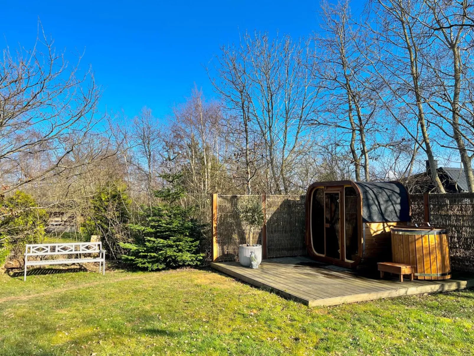 "Hævnir" - 1km from the sea-Binnen