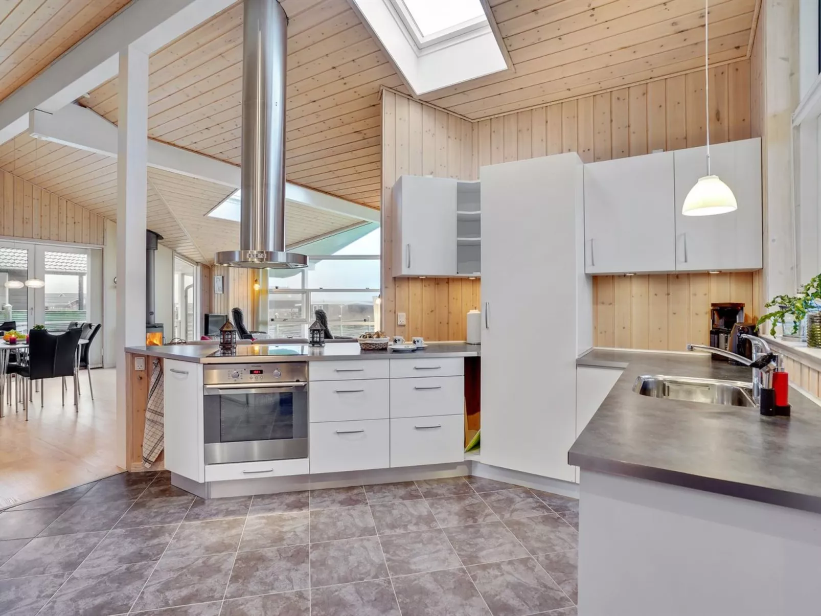 "Ewa" - 75m from the sea-Binnen