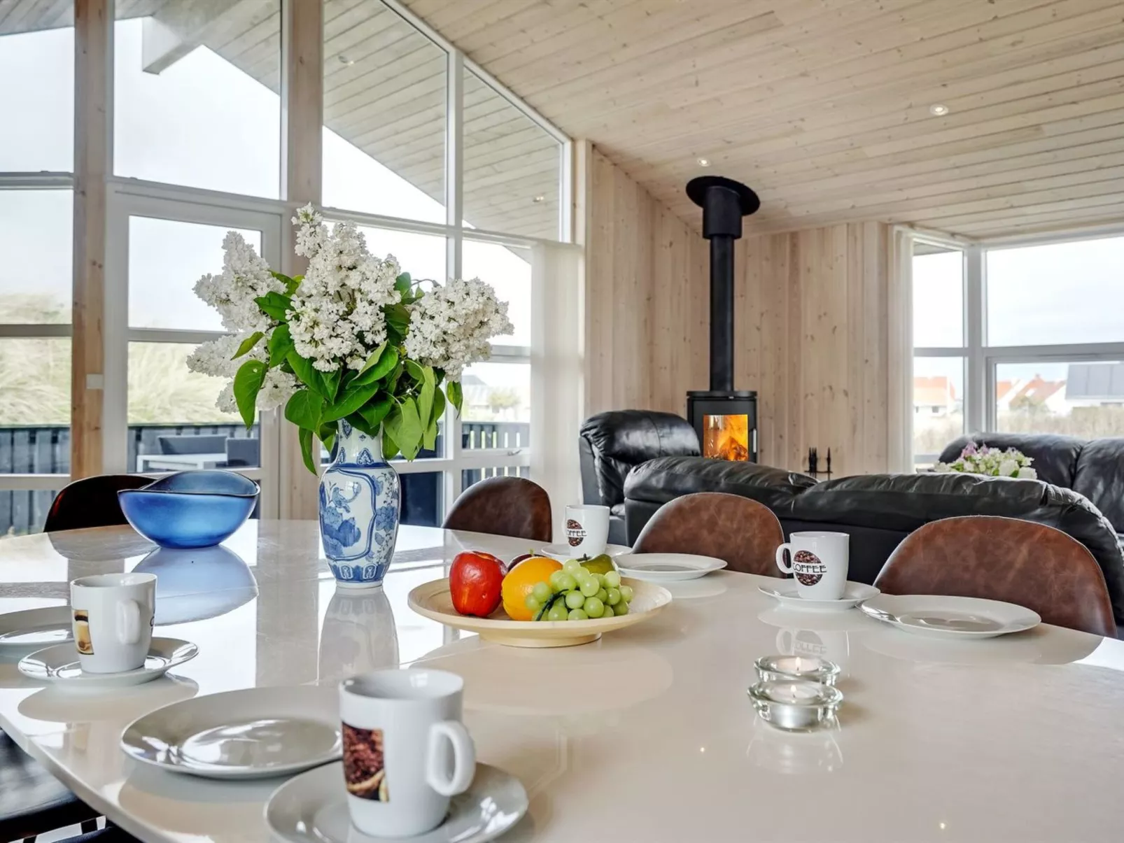 "Frido" - 400m from the sea-Binnen