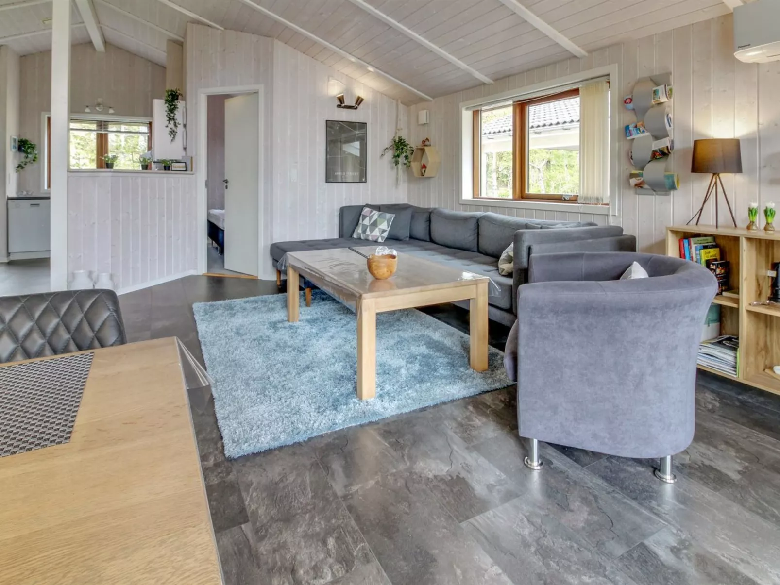 "Arvi" - 30km from the sea-Binnen