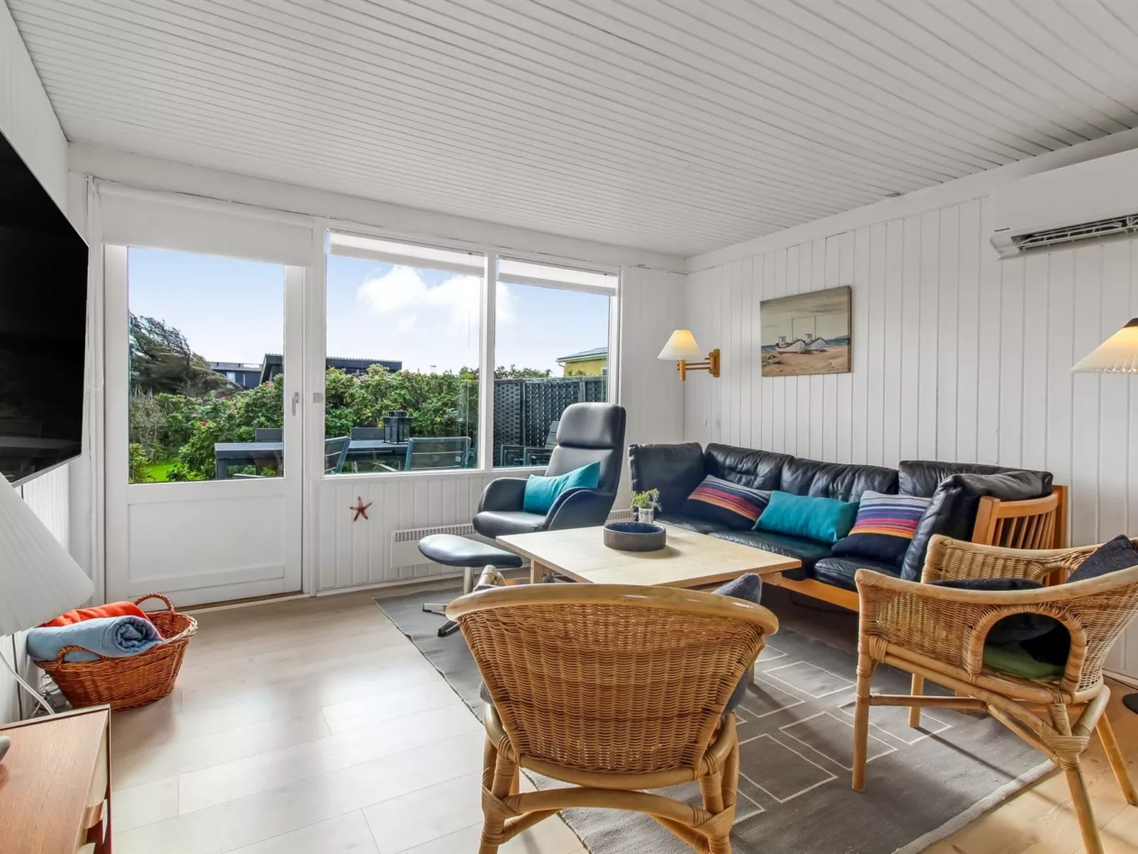 "Violeta" - 250m from the sea-Binnen