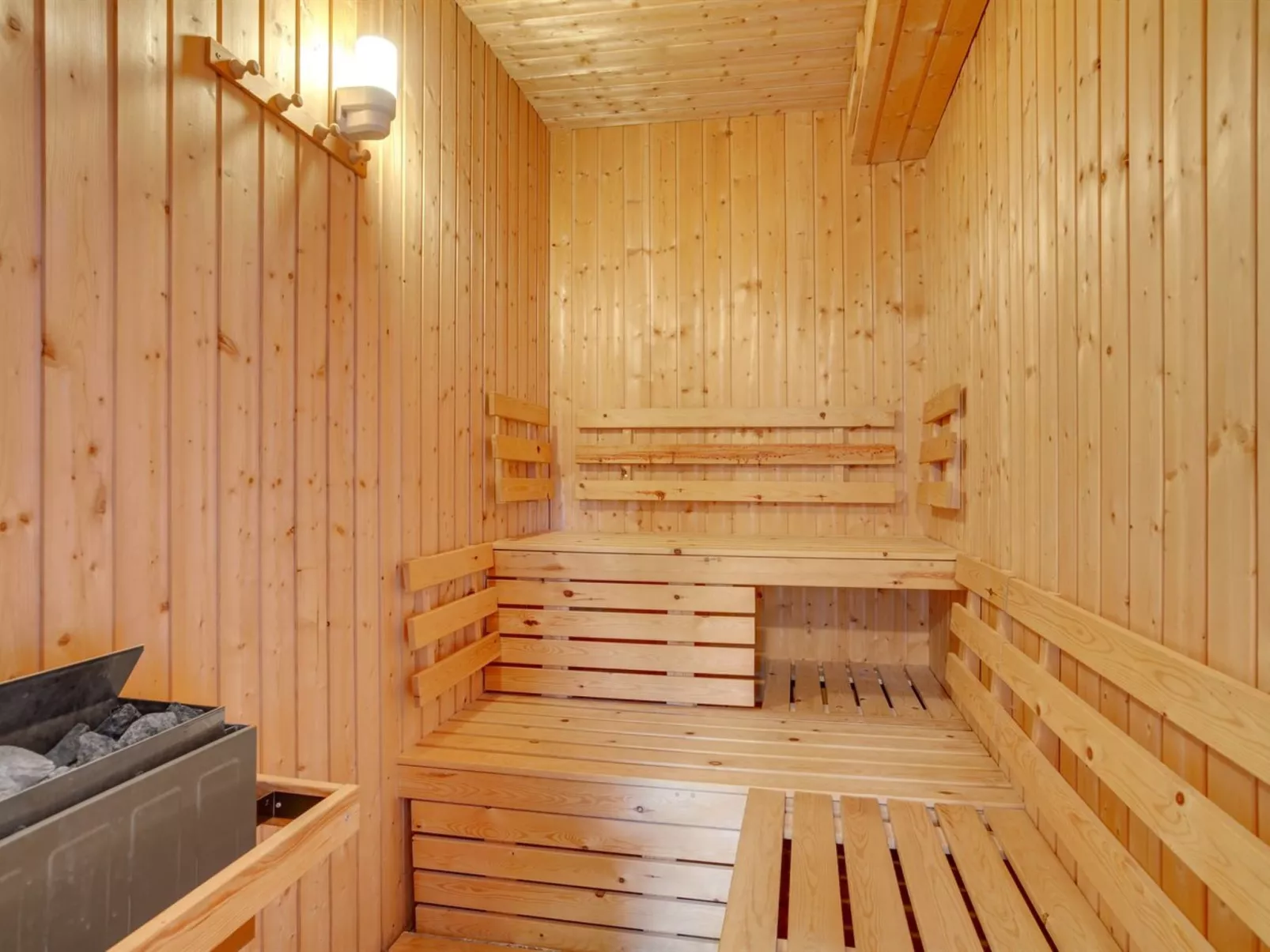 "Jobst" - 150m from the sea-Binnen