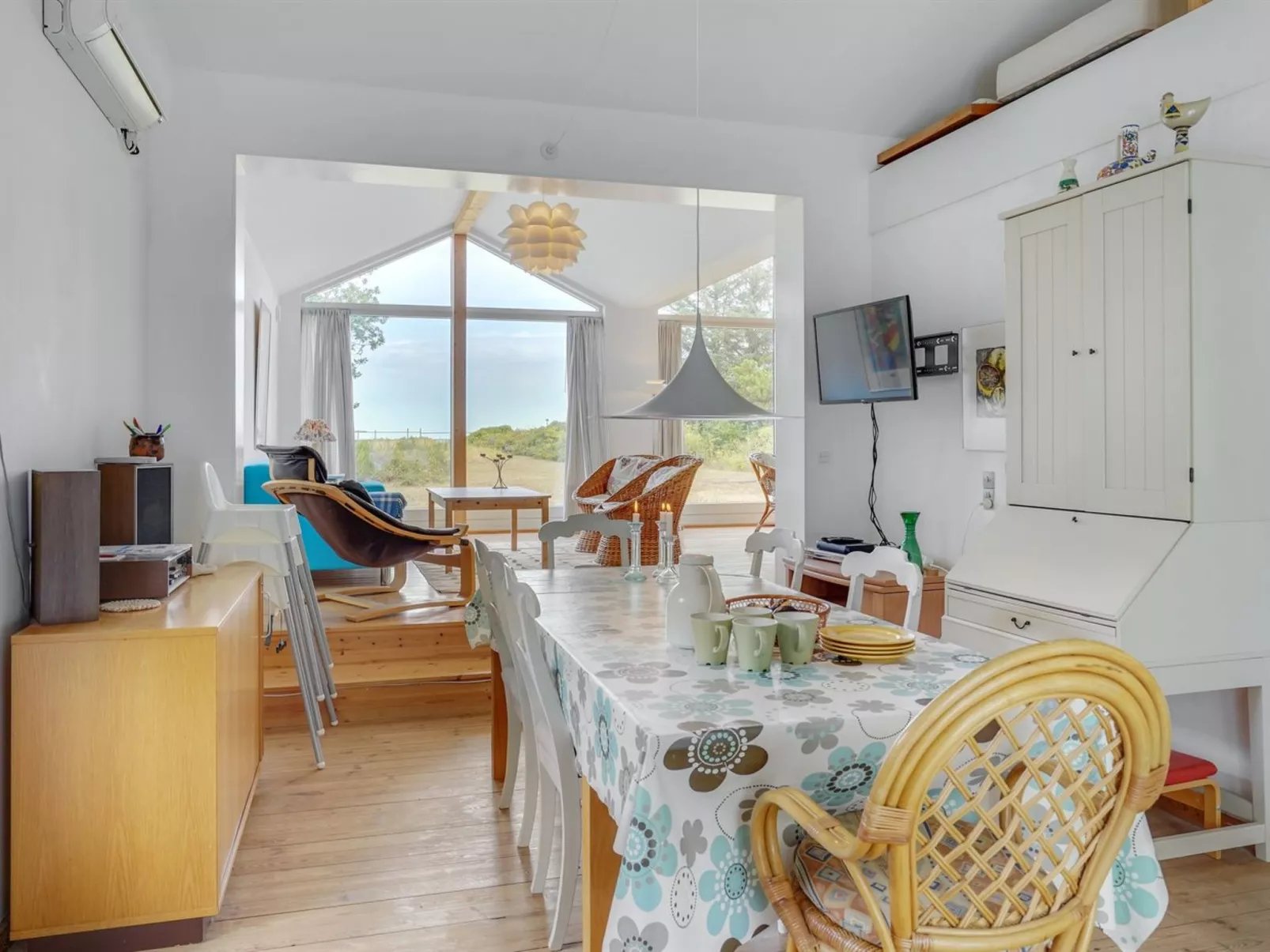 "Carmen" - 25m from the sea-Binnen