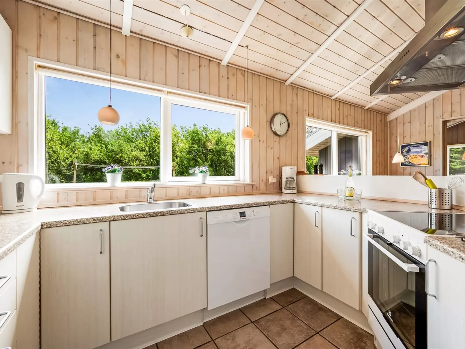 "Karlsefni" - 600m to the fjord-Binnen