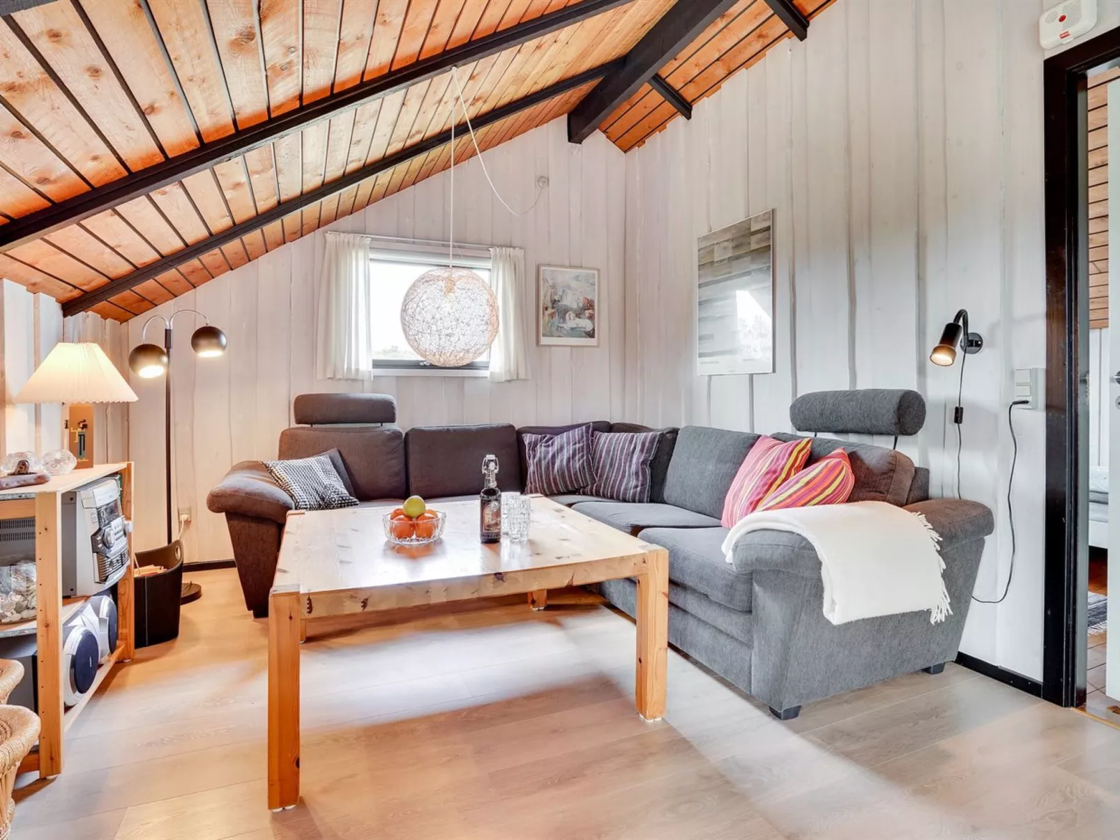 "Ardan" -  from the sea-Binnen