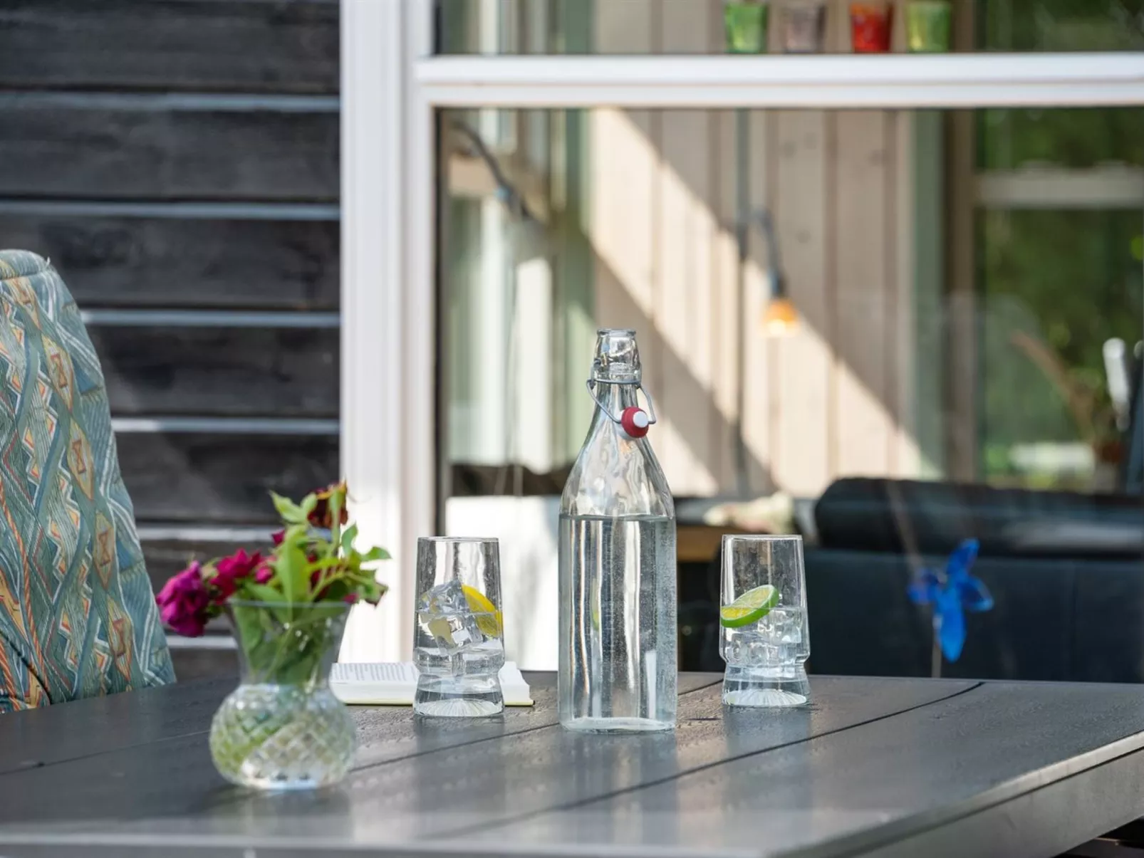 "Kai" - 500m to the fjord-Buiten