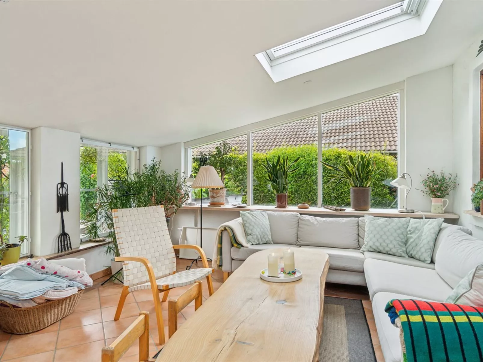 "Varma" - 25m from the sea-Binnen