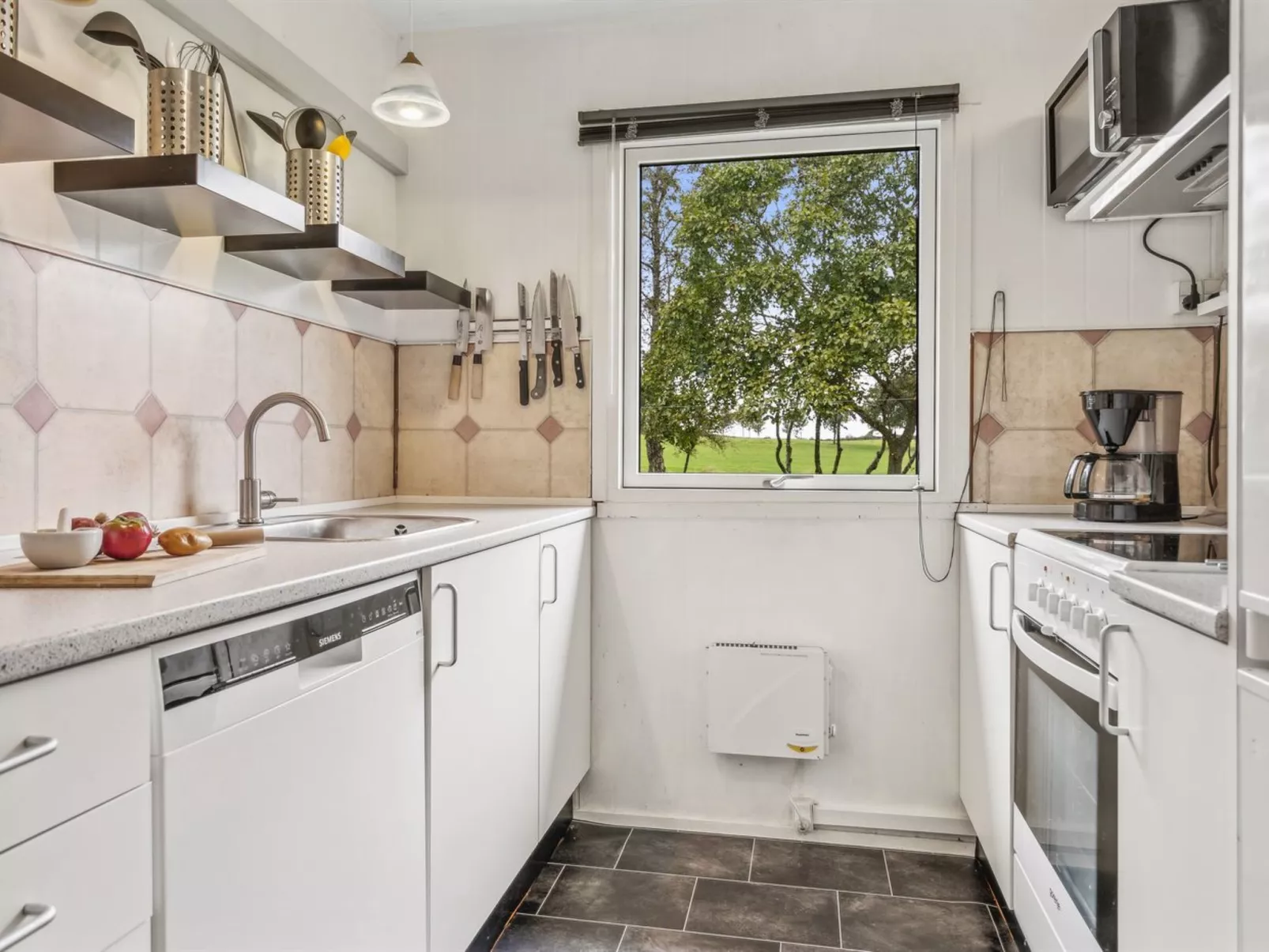 "Momo" - 570m from the sea-Binnen