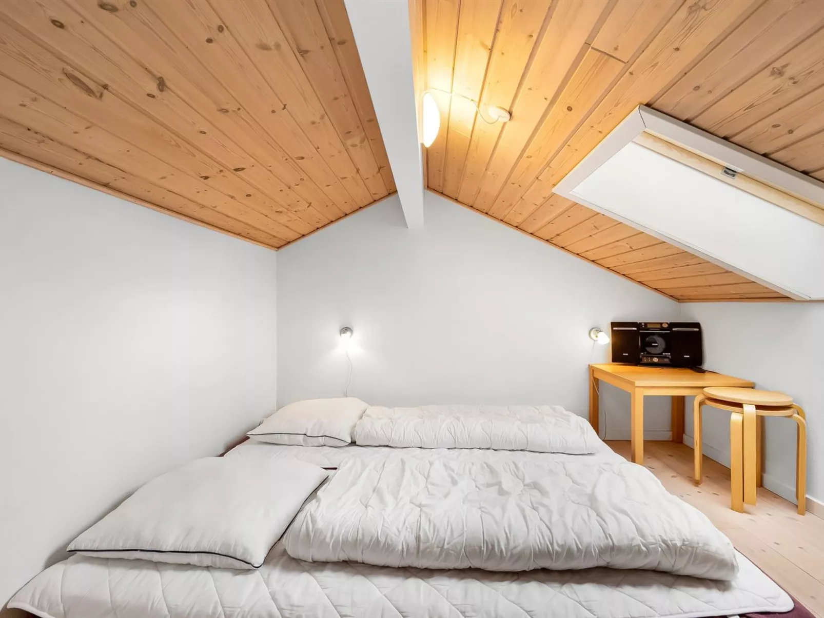 "Sylwia" -  from the sea-Binnen