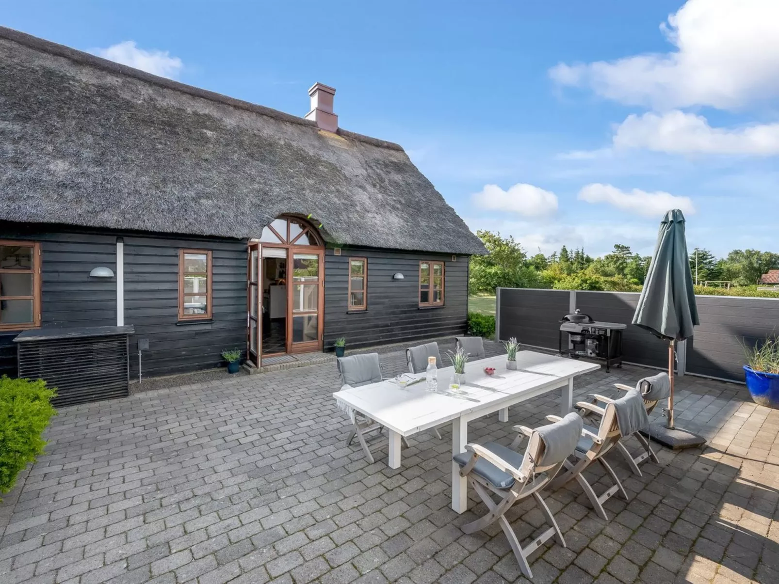 "Hendrina" - 250m to the fjord-Buiten