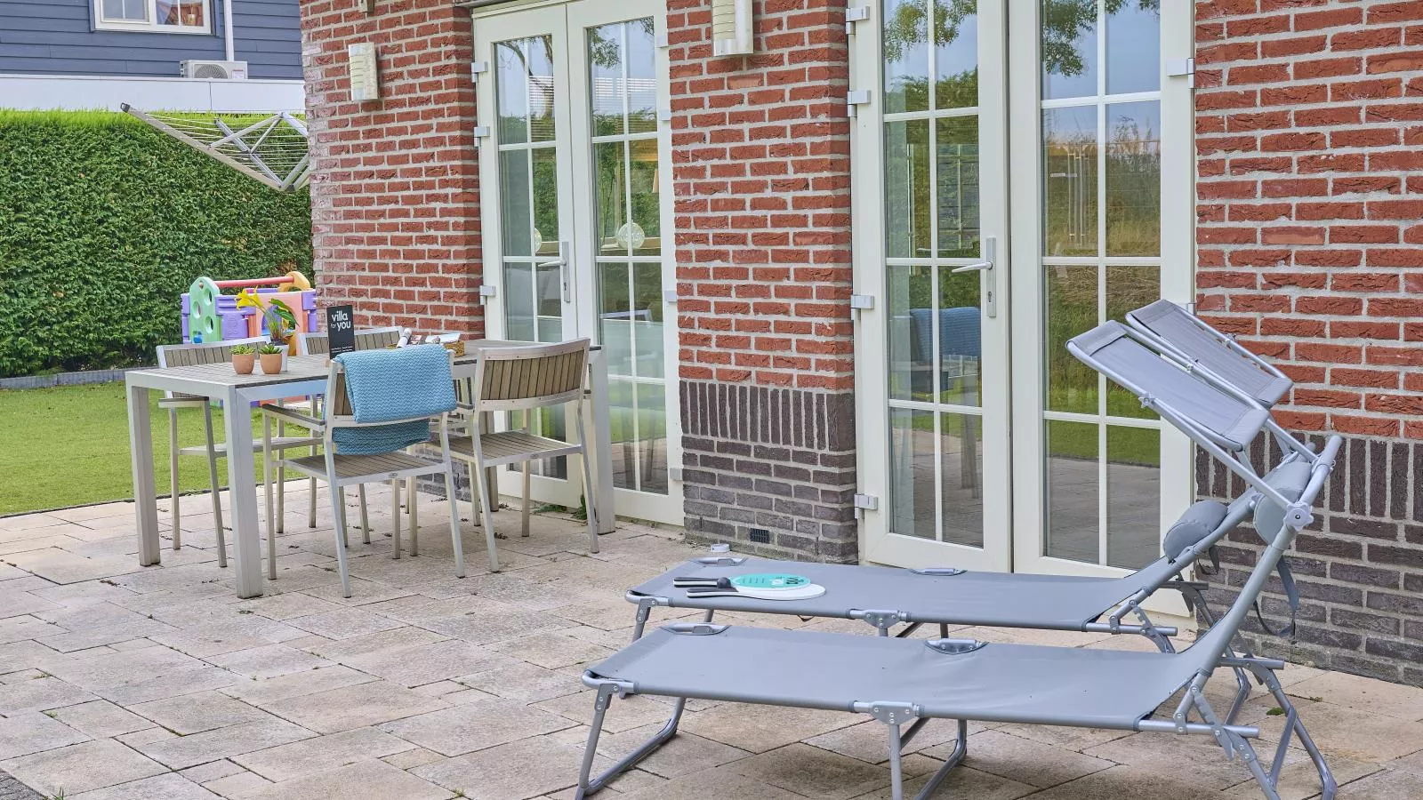 Villa Robinie-Tuinen zomer