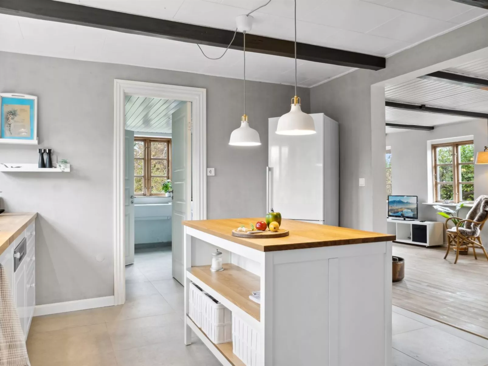 "Hughlek" - 1.5km from the sea-Binnen