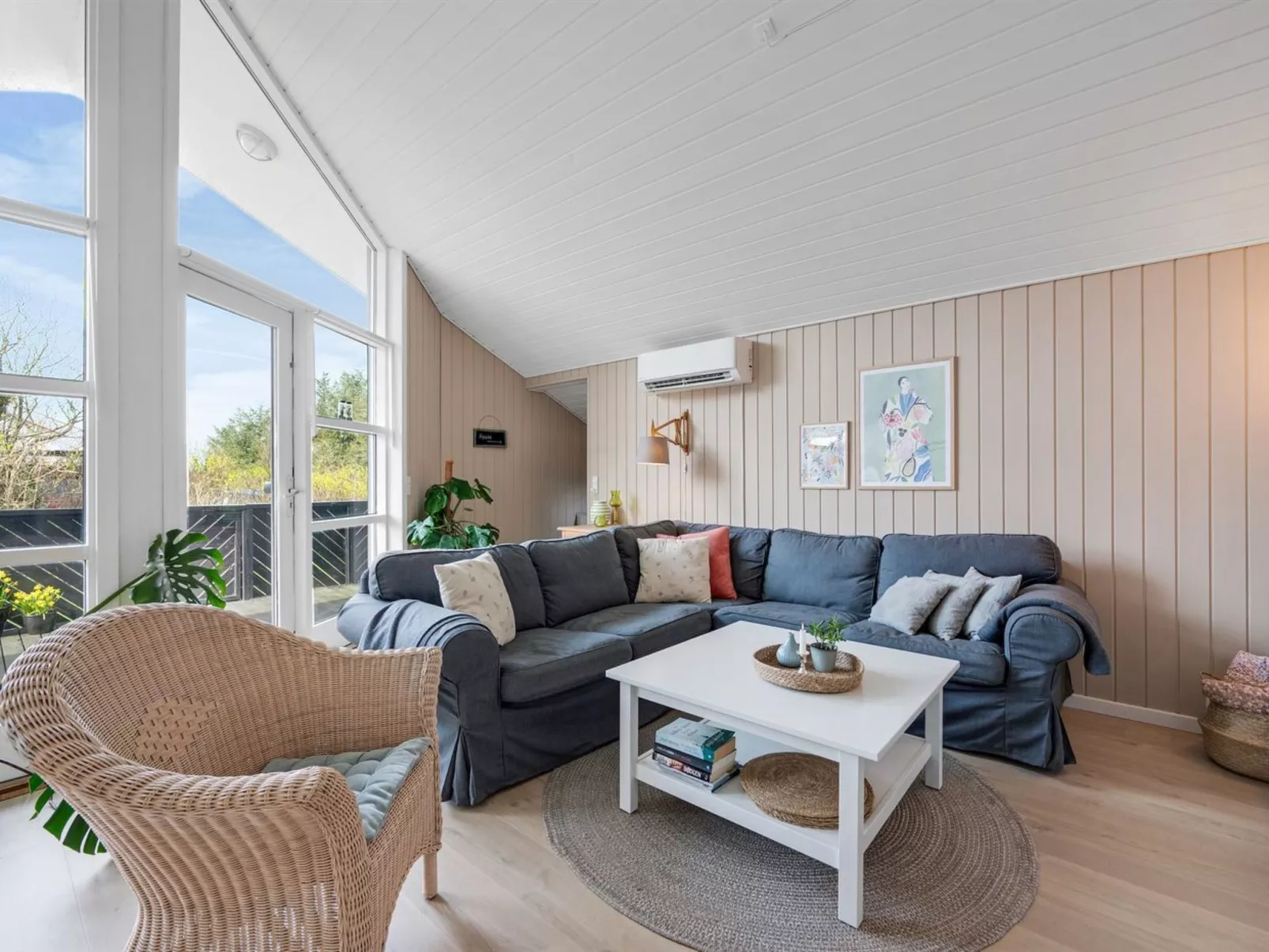 "Ingelis" - 150m to the fjord-Binnen