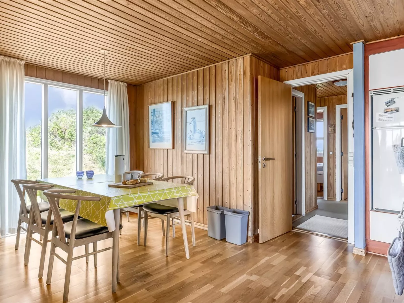 "Letje" - 500m from the sea-Binnen